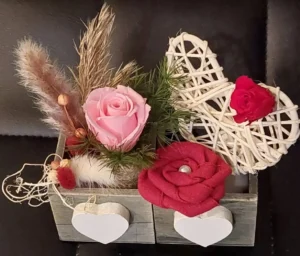Tiroir cœur et roses stabilisées (ID : 2380)