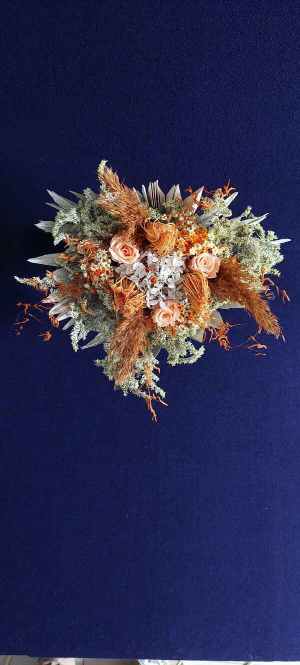 1000035226 bouquet à tendance orangé/vert pâle/ blanc (ID : 1871)